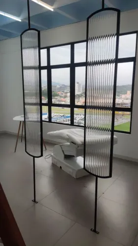 Divisória tipo biombo