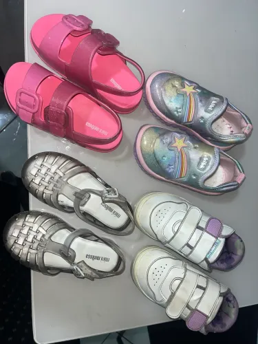 Mini melissas 24 + tênis bibi 24 + outros 