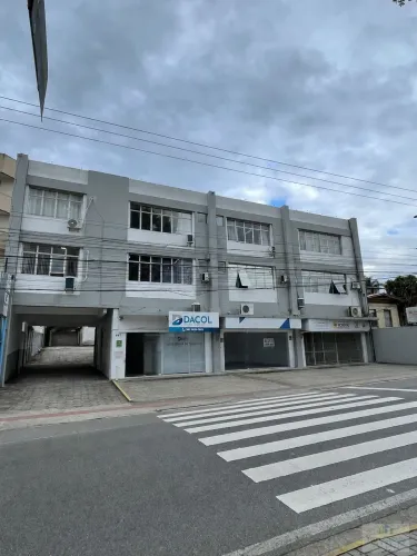 Loja para alugar no bairro Estreito - Florianópolis/SC