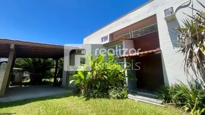 Casa 3 quartos no bairro Campeche - Florianópolis.
