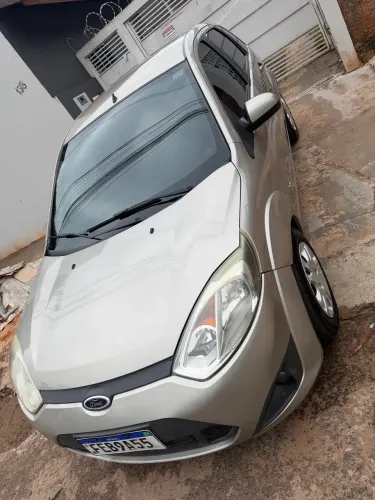 Ford Fiesta S 1.0 8V Flex 5P 2014