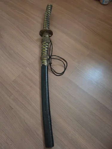Katana Soga Magatsumi Kagurabachi com Suporte