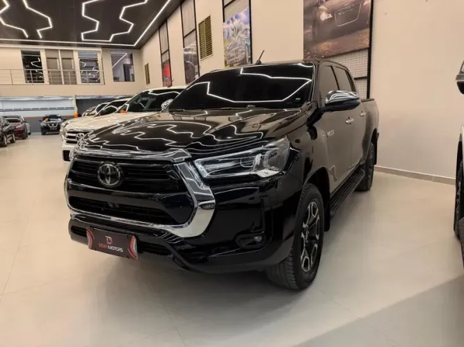 Toyota Hilux 4X2 2.8 Diesel 2023
