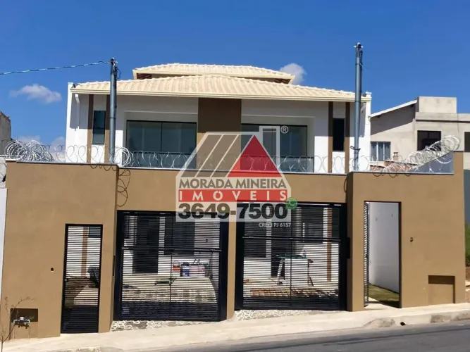 Casa com 3 dormitórios à venda, 112 m² por R$ 590.000,00 - Liberdade - Santa Luzia/MG