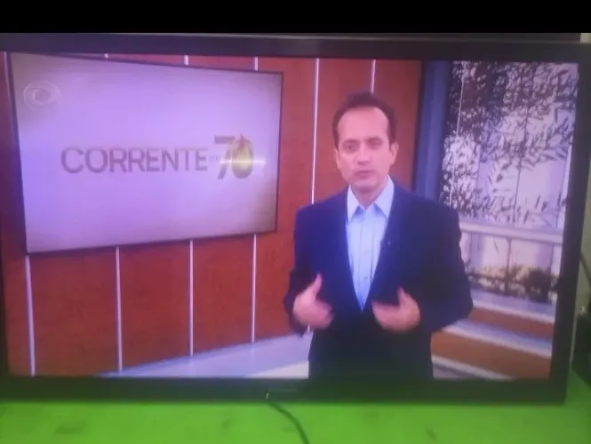 TV 40" POLEGADAS PANASONIC NÃO É SMART