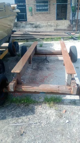Vendo carretinha de encalhe de barco!