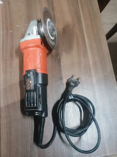 Esmerilhadeira Black Decker 