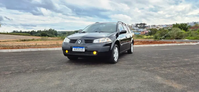 Renault Megane Grand Tour Dynam. Hi-flex 1.6 16V 2012