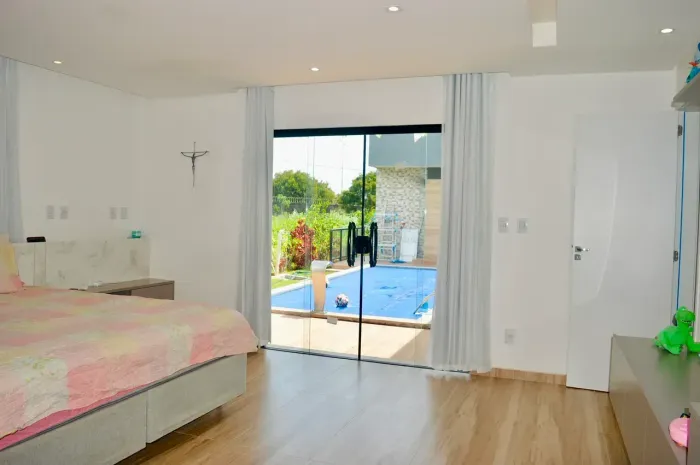 Casa á venda possui 399 metros quadrados com 6 quartos em Aldeia - Paudalho - PE!