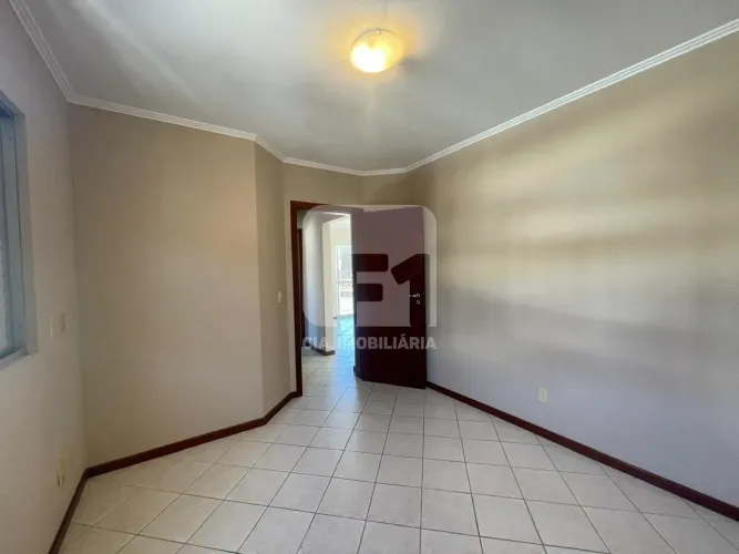 Apartamento de 2 dormitórios à venda no Pantanal