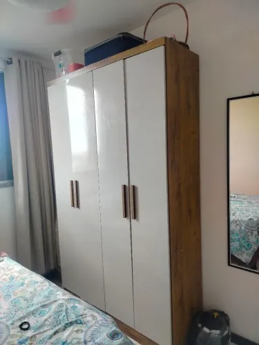 GUARDA ROUPA 4 PORTAS