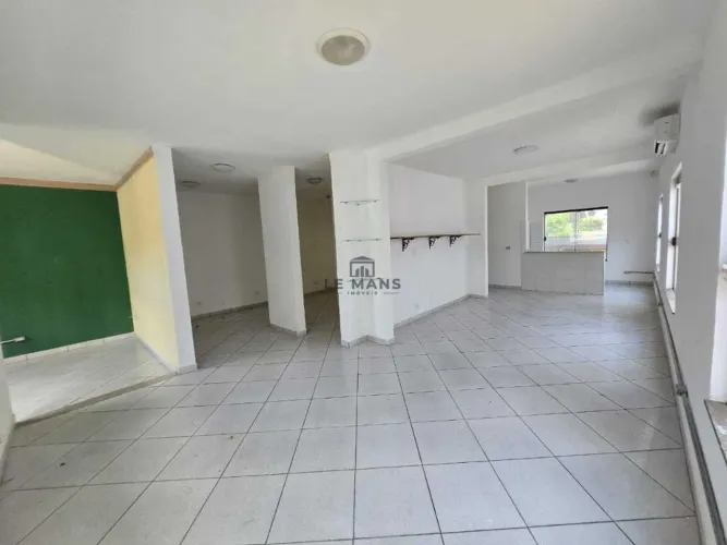 Casa residencial com potencial comercial para locação no bairro Alemães em Piracicaba/SP
