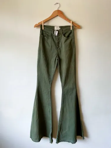 Calça flare verde - N.Y.B.D