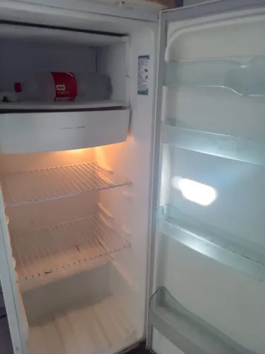 Geladeira e máquina