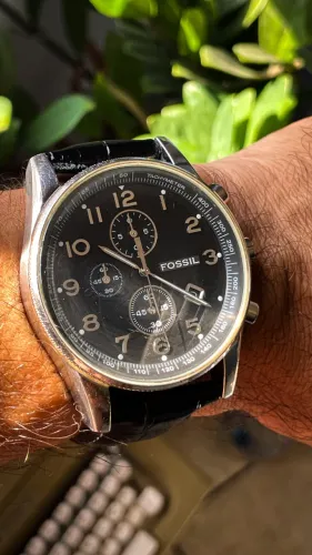 Fossil Cronógrafo Original | Pulseira em Couro | Mostrador Preto | 10 ATM