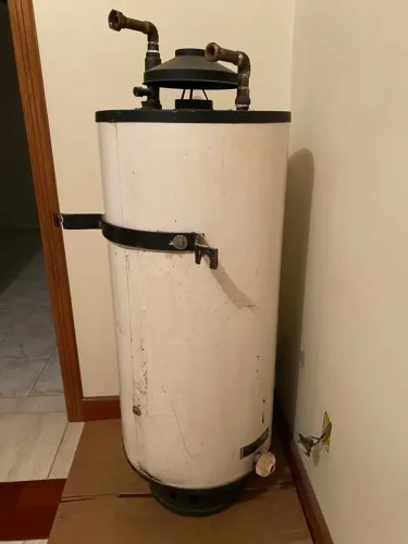 Aquecedor de agua a gas por acumulação, tbm conhecido por boiler!