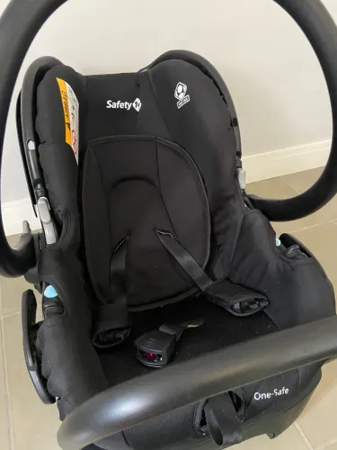 Bebê conforto safety 