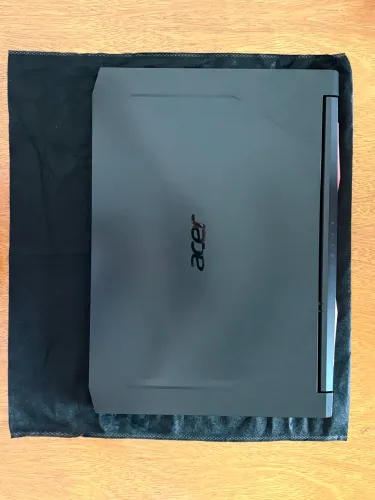 ACER NITRO 5 ? RYZEN 7 + RTX 1650 | 16GB RAM | SSD 1TB