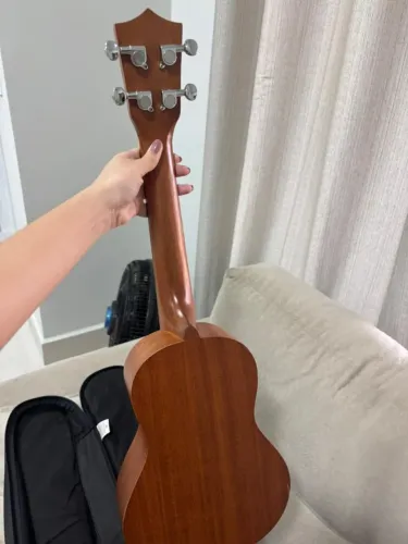 ? UKULELE SHELBY CONCERTO - SEMINOVO | ACOMPANHA CAPA ?