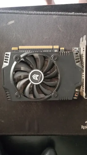 Placa de vídeo GTX 750 2GB