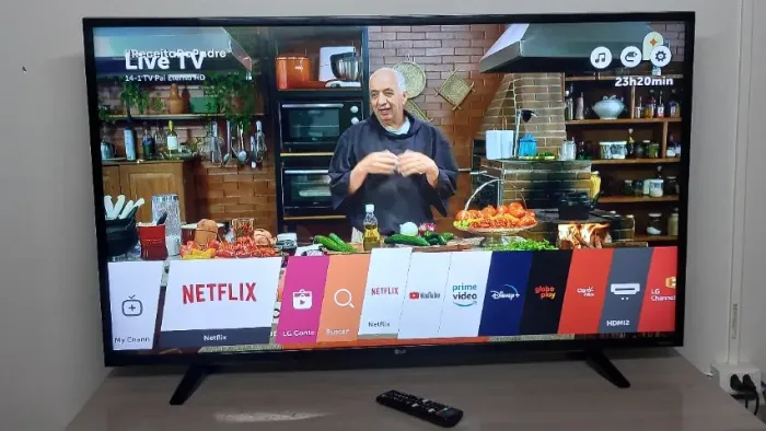 Smart TV Led 49 Ultra HD 4K LG 49UH6100- WebOS, Wi-Fi, Painel Ips, 3 Hdmi - ac. Cartão