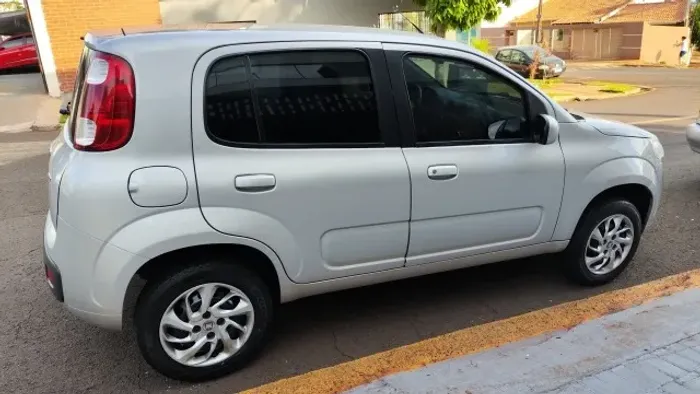 Fiat Uno Vivace/rua 1.0 EVO Fire Flex 8V 5P 2015