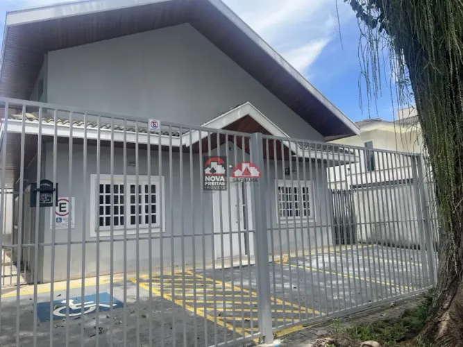 Casa à venda 208m - Vila Ema
