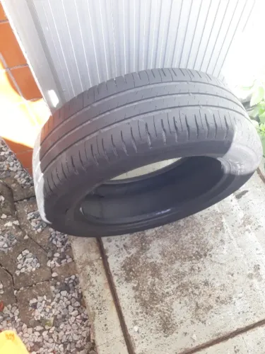 Pneu Michelin 195 55 15 R$ 100,00