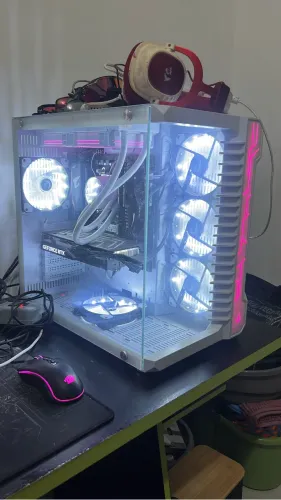 PC GAMER Ryzen 7 5700X + RTX 4060 8GB + 16GB RAM + SSD 1TB