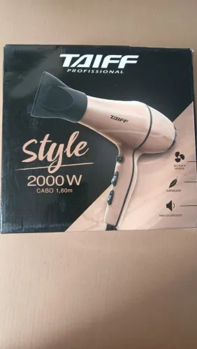 Secador Taiff Profissional- 220,00<br>Britânia - Escova rotativa 60,00