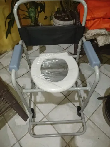 Cadeira de rodas de banho NOVA 