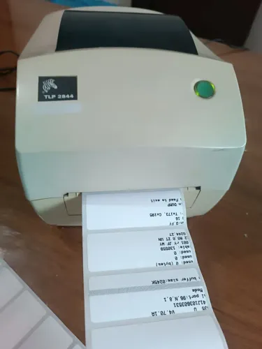 Impressora Zebra 2844 imprime código de barras , etiquetas, adesivos