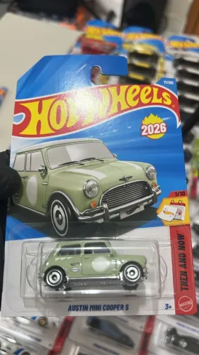 KIT COM 5 HOT WHEELS MAINLINE SORTIDOS - PERFEITO PARA COLECIONADORES E REVENDA ?