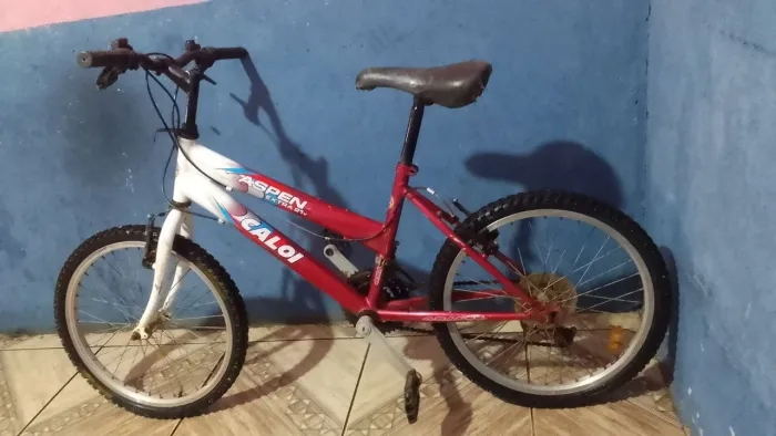 Bicicleta Caloi aro 20 toda completa faço entrega grátis 