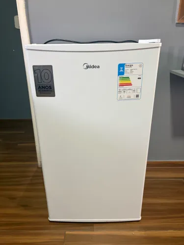 Frigobar midea 93L