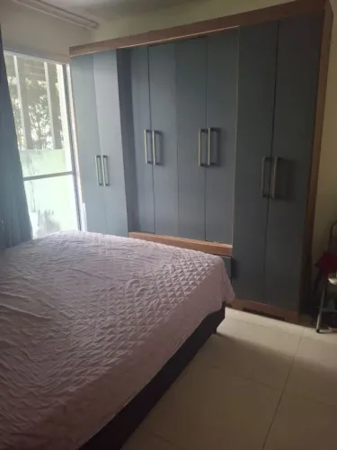 Vende-se apartamento térreo.
