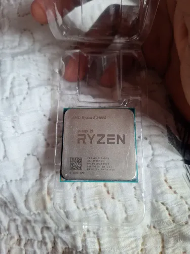 Processadof Amd Ryzen 5 3400g com vídeo integrado
