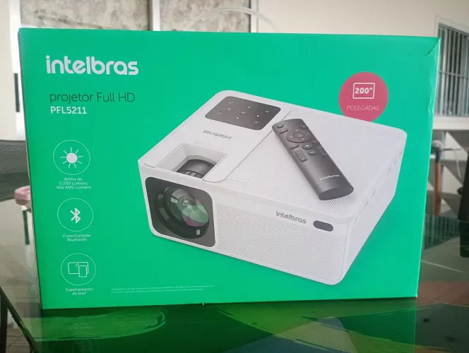 Venda de um Projetor e Tela de Projeção