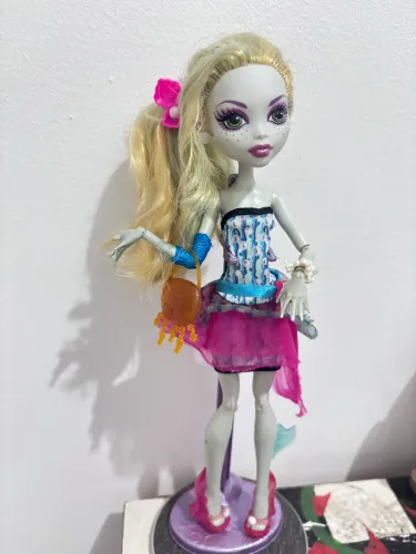 Lagoona Blue dead dot gorgeous monster high