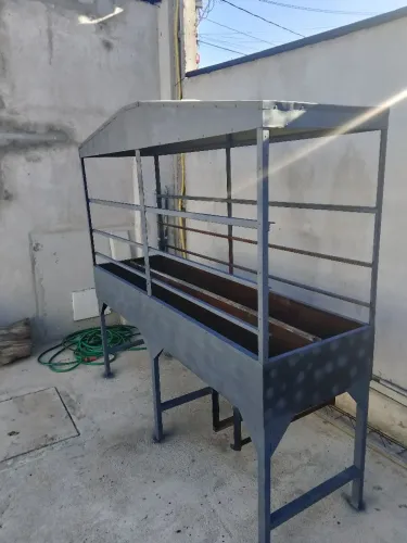 Vendo essa churrasqueira toda no ferro fundido