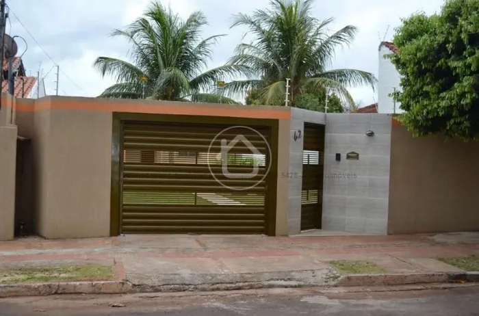 CASA COM 2 DORMITORIOS EM EXCELENTE LOCALIZAÇÃO