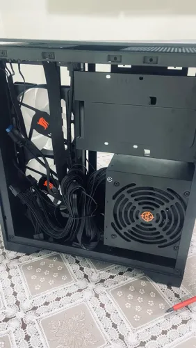 Gabinete aquário com 2 fans e uma fonte 