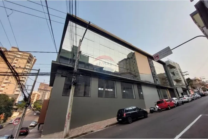 Alugue Sala Moderna em Área Estratégica!