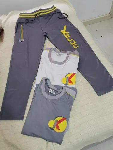 Uniforme Keluc tamanho 10 Calça +Camisetas