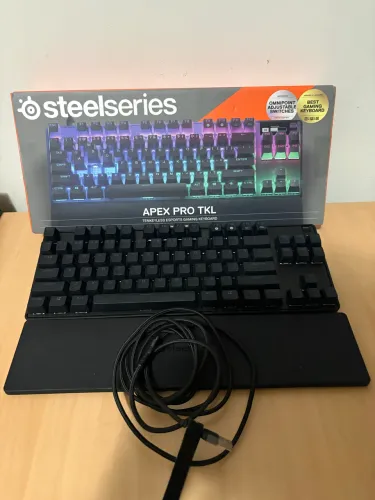 Steelseries Apex PRO TKL 2023