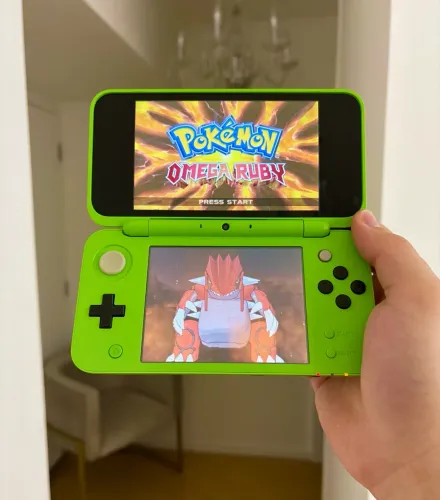 Nintendo New 2ds Xl edição especial Minecraft com muitos jogos como Pokémon Mario e zelda