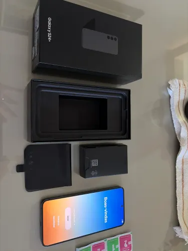 Vendo Samsung s24+ plus 256GB preto único dono excelente estado 