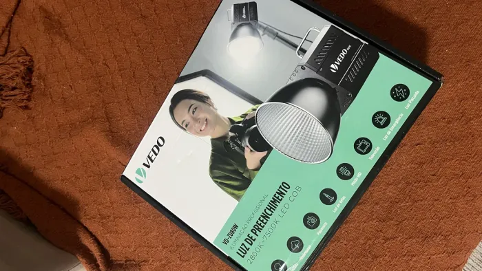 Luz vedo 80W para videomakers e fotógrafos