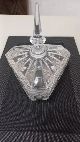 Bomboniere de vidro toda lapidada