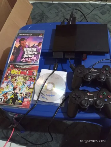 Playstation 2 Completo. Valor: 600reais, pra vender logo